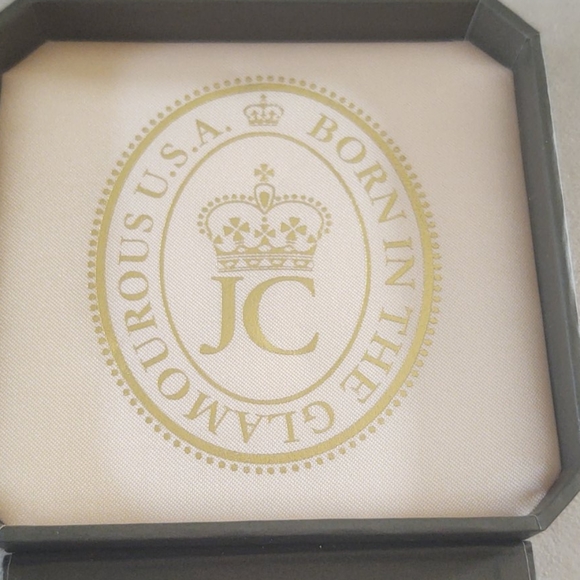 NWT juicy Couture crown and heart earrings - Picture 3 of 5